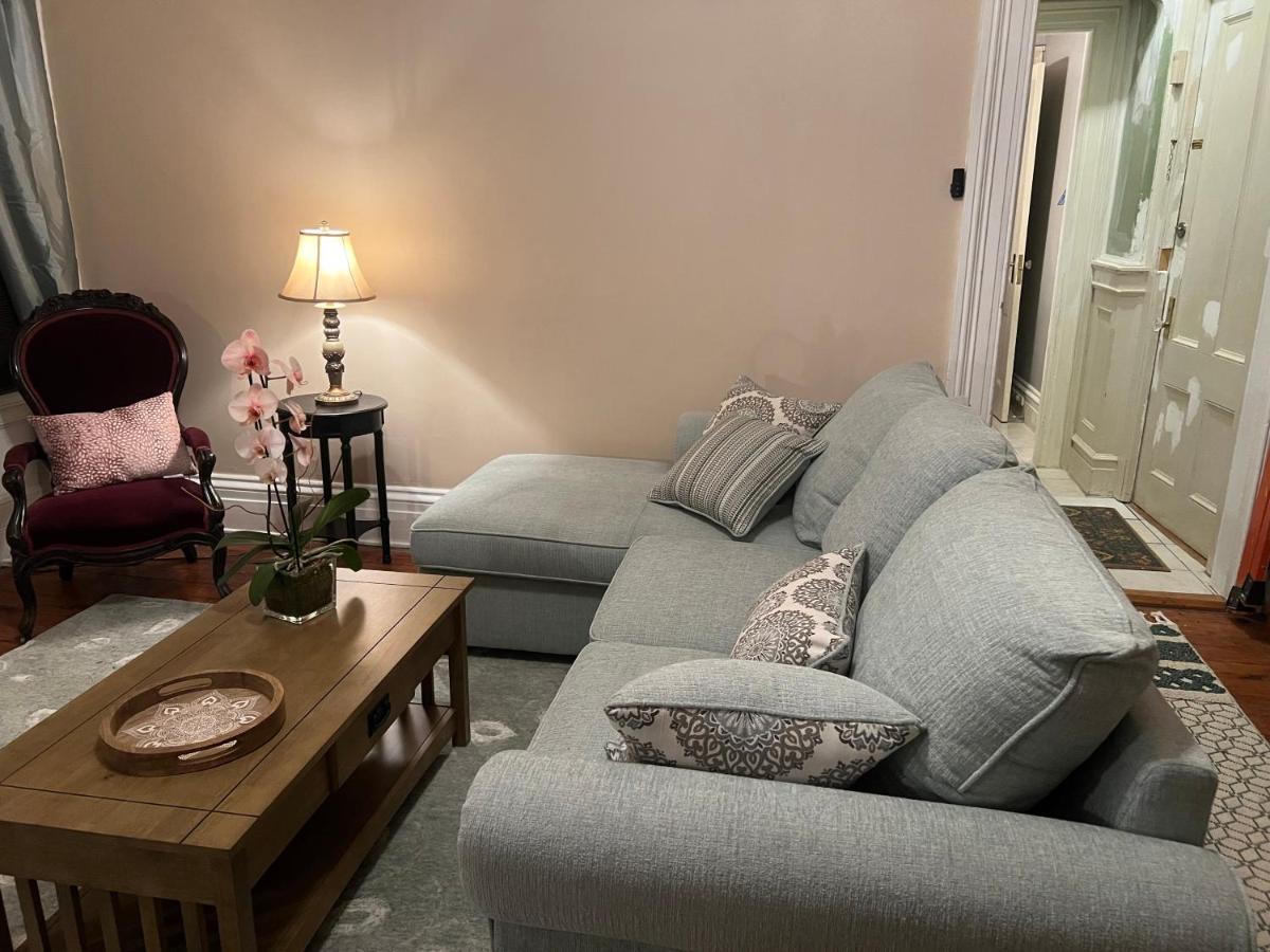 1 Bedroom Private Victorian Apt In Convenient City Location On 5 Acre, Sleeps 4 Πουκίπσι Εξωτερικό φωτογραφία