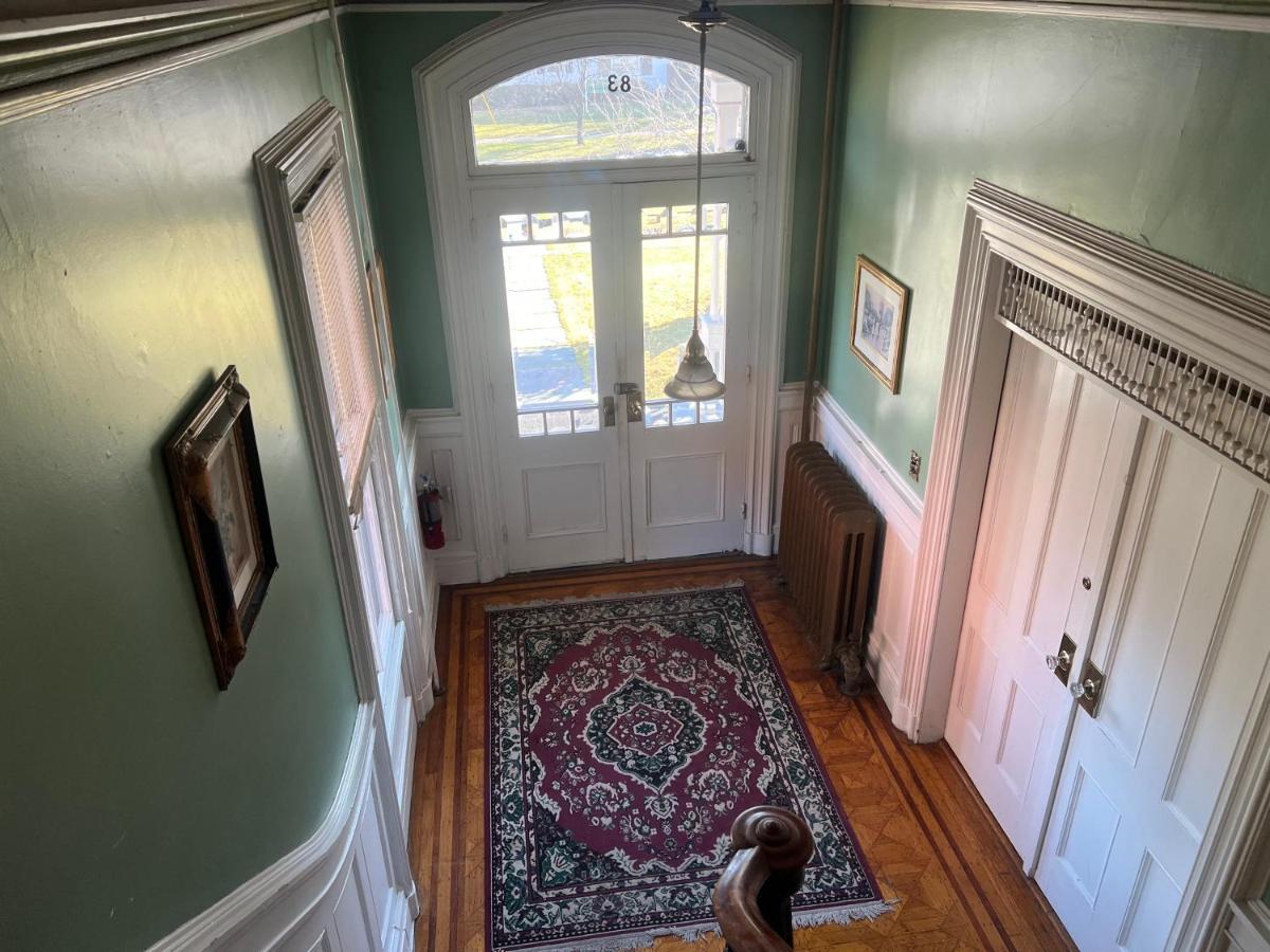 1 Bedroom Private Victorian Apt In Convenient City Location On 5 Acre, Sleeps 4 Πουκίπσι Εξωτερικό φωτογραφία